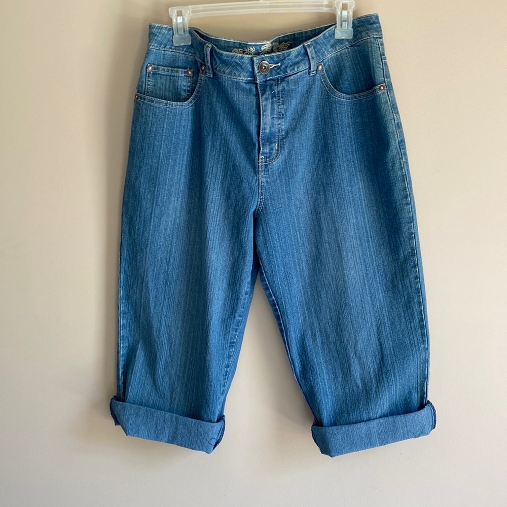 Cropped Y2K jeans